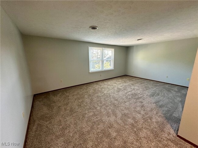 Building Photo - 4780 Pin Oak Dr