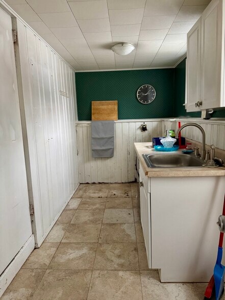 Building Photo - 106 Cornell Ln