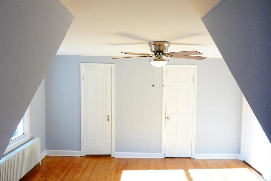 Building Photo - 910 Kennebec Ave