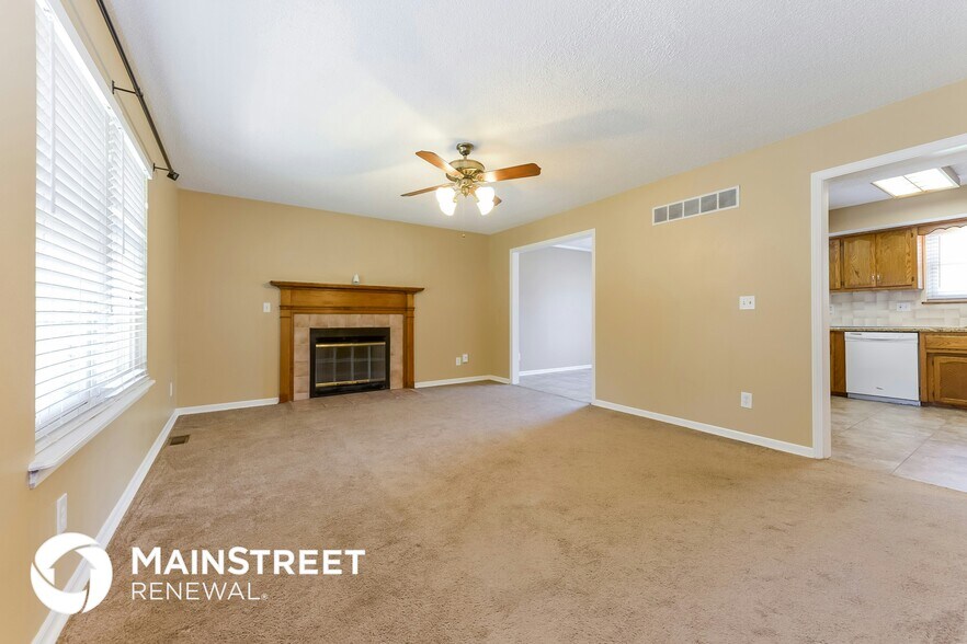 Building Photo - 5709 N Harden Ave