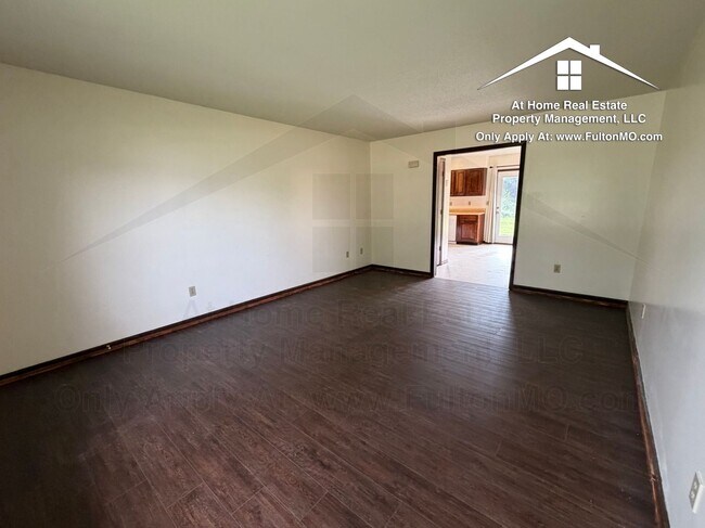 Building Photo - 617 Westview Dr