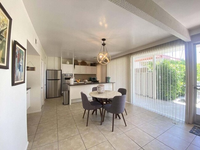 Building Photo - 46023 Portola Ave
