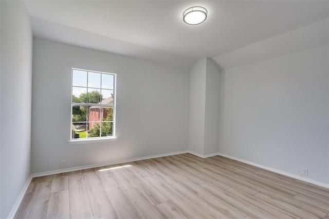 Building Photo - 2320 Cimmaron Dr