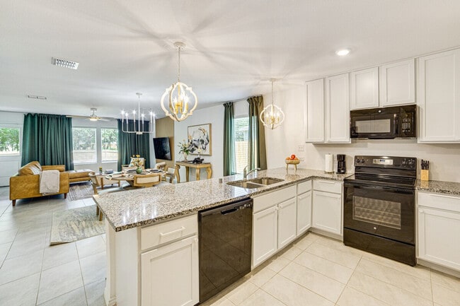 Building Photo - 1759 Round House Ln