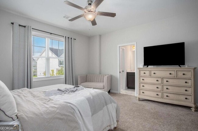 Building Photo - 1961 James Red Moore Blvd