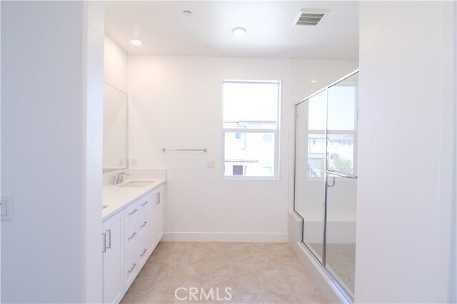 Building Photo - 273 Shoveler