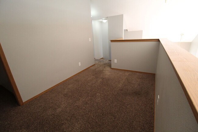Building Photo - 2217 N Hamilton St