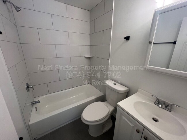 Building Photo - 1318 Sydney Pl