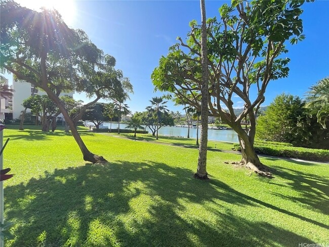 Building Photo - 500 Lunalilo Home Rd