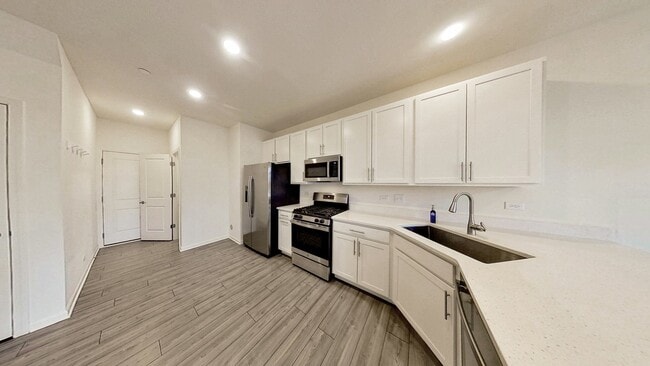 Building Photo - 2009 Stuttle Rd