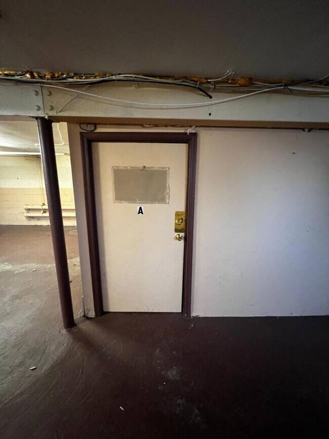 Building Photo - Lovely Cherry Hill Parke 2nd floor 2 bedro...