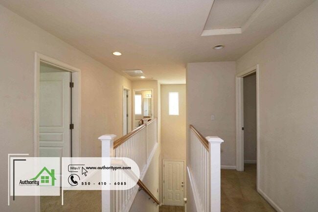 Building Photo - 2347 Shining Star Way