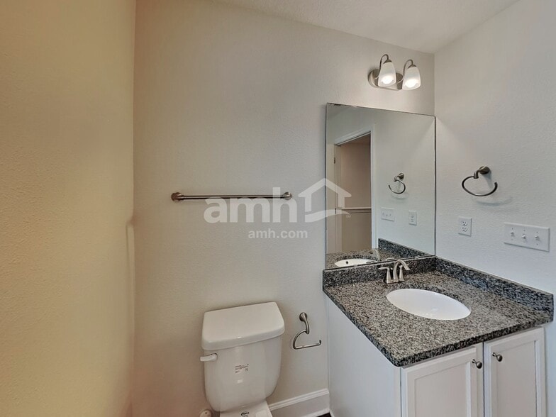 Building Photo - 8577 Highfield Ave