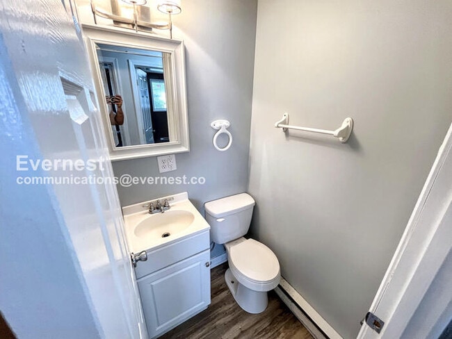 Building Photo - 210 Lower Consol Rd NW