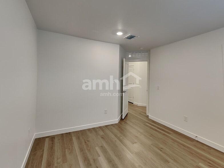 Building Photo - 6482 E Paseo Alga