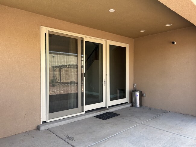 Building Photo - 7115 Vista Terraza Dr NW