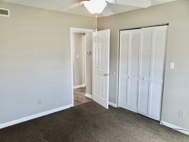 Building Photo - Beautifully Remodeled 2 Bed/2 Bath in Deer Creek @ Deerfield Surfside