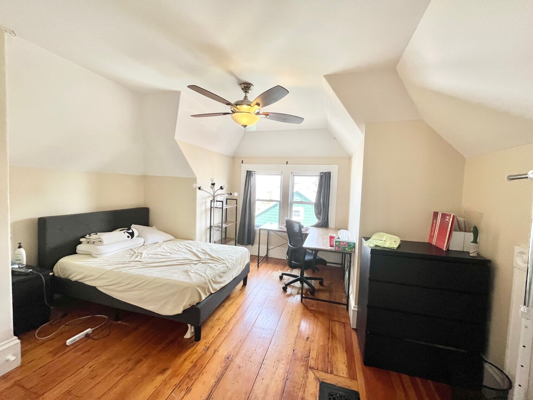 Building Photo - 29 Montcalm Ave