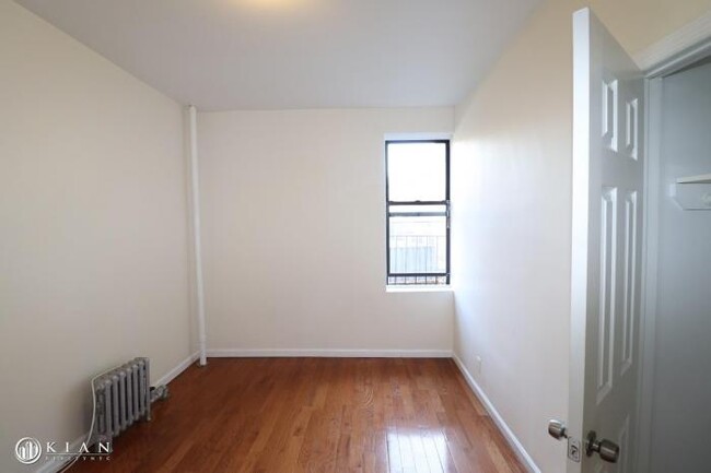 Building Photo - 1 bedroom in Queens NY 11354