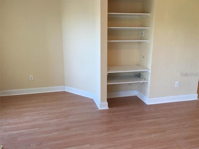 Building Photo - 455 Alt 19