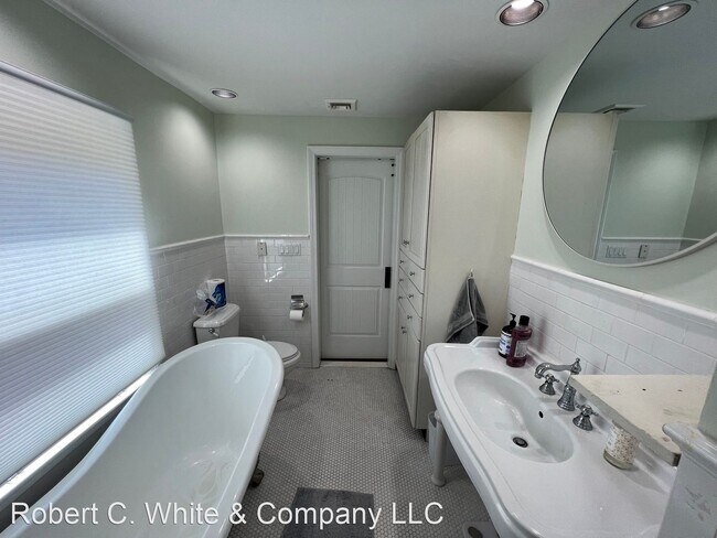 Building Photo - 3 br, 2 bath House - 11 Walker Lane