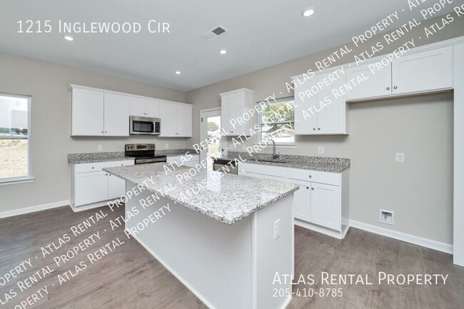 Building Photo - 1215 Inglewood Cir