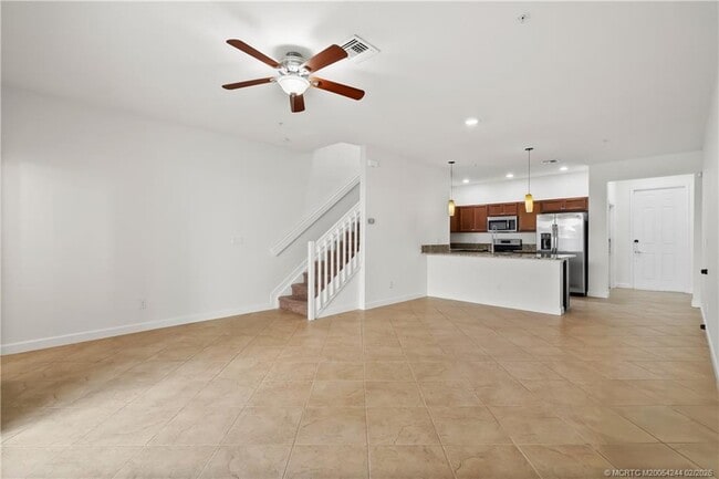 Building Photo - 9512 SW Merlin Ct