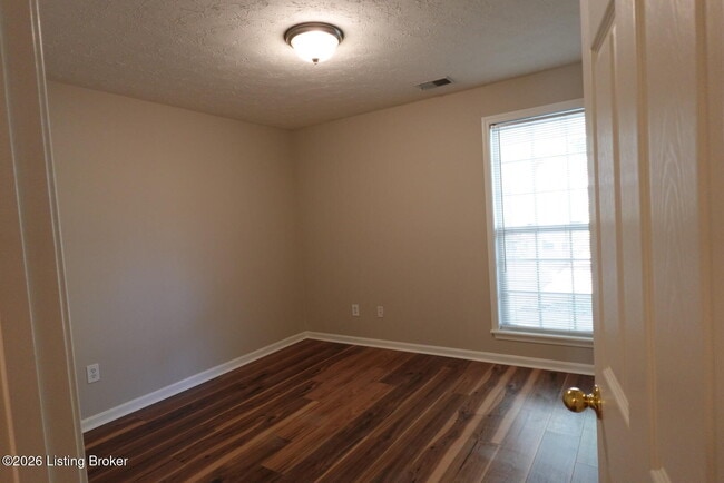 Building Photo - 829 Garden Pointe Dr