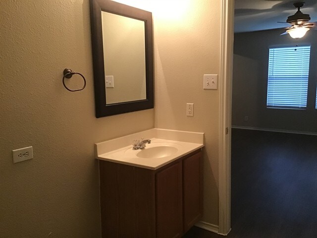 Building Photo - 12647 Sunny Wonder