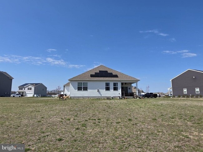 Building Photo - 268 Coral Ct