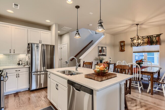 Building Photo - 36 N Olympian Dr