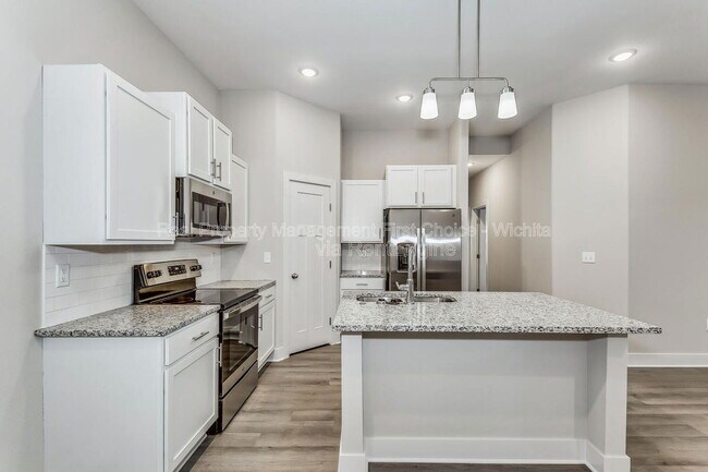 Building Photo - 3521 W 45th St S