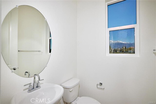 Building Photo - 944 N Divino Privado