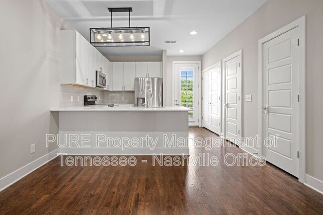Building Photo - 215 Porter Village Cir