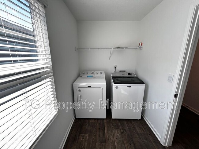 Building Photo - 12571 Russian Olive Rd