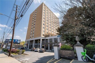 Building Photo - 2285 Peachtree Rd NE