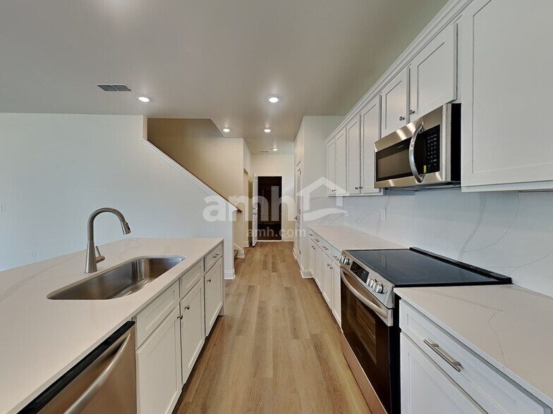 Building Photo - 3642 Creek View Cir