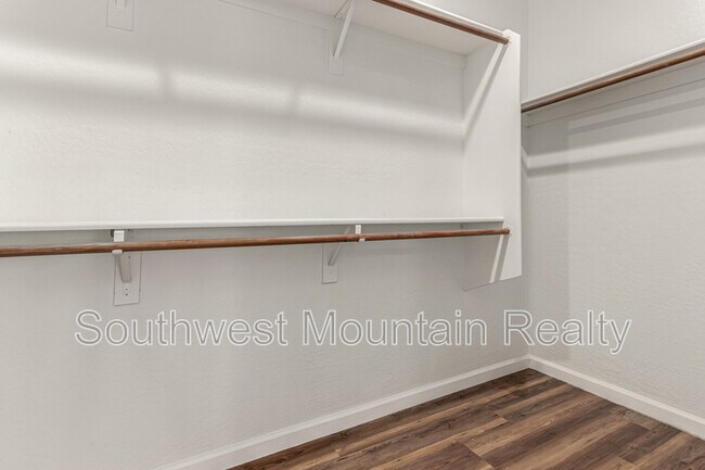 Building Photo - 21486 Via Del Oro