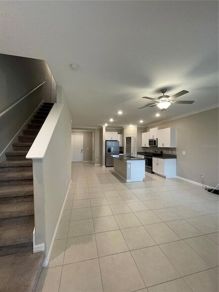 Building Photo - 31864 Blue Passing Loop