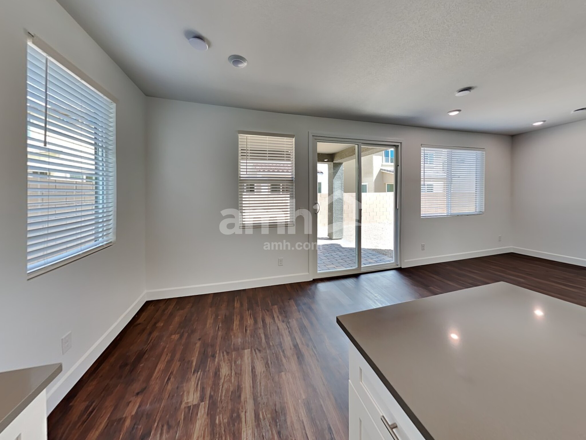 Building Photo - 8902 Tiger Tooth Ave