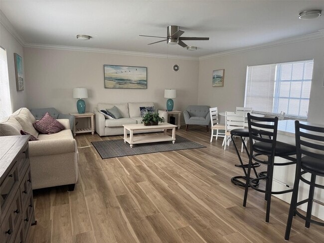 Building Photo - 5840 NE 22nd Way