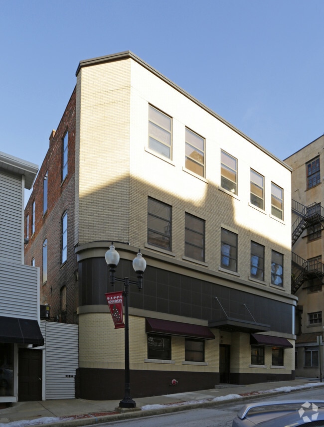 Building Photo - The Lofts on Second Street