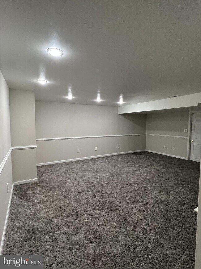 Building Photo - 310 Rambling Ridge Ct
