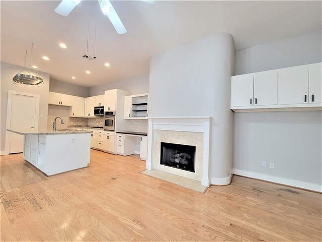 Building Photo - 2515 Brinkman St