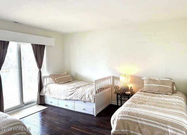 Building Photo - 104 Catherine Ln