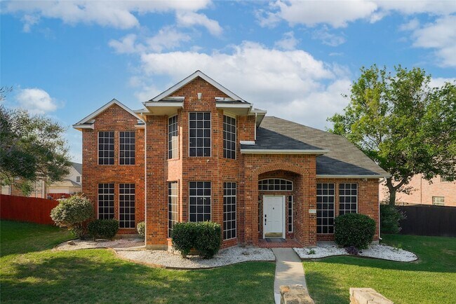 Building Photo - 5205 Panama Dr