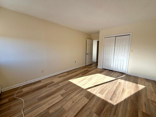 Building Photo - 151 Coolidge Ave