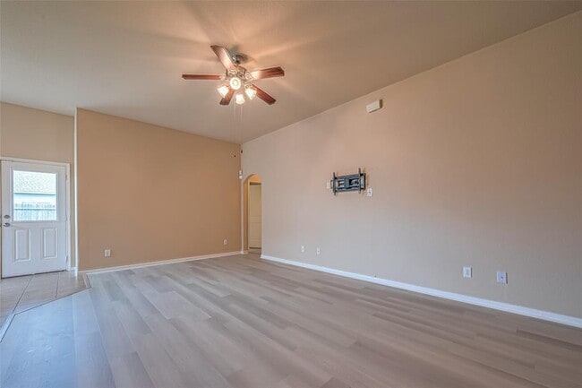 Building Photo - 18302 Red Oak Manor Ln