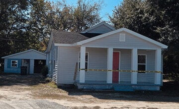 Building Photo - 1150 Ramblin Rd