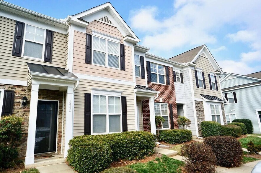 Building Photo - 8456 Central Dr